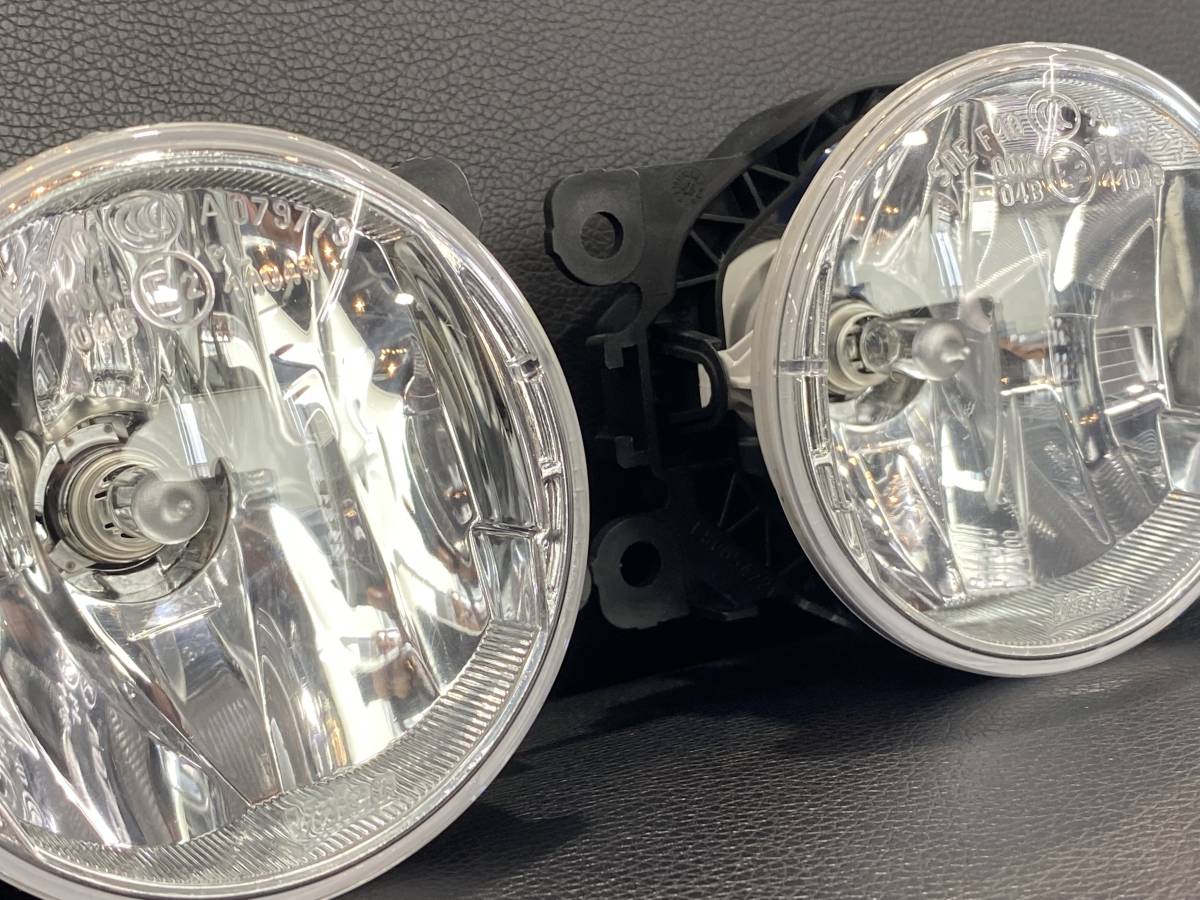 新車外し ジムニー JB64W純正 Valeo フォグランプ左右セット 90054229
