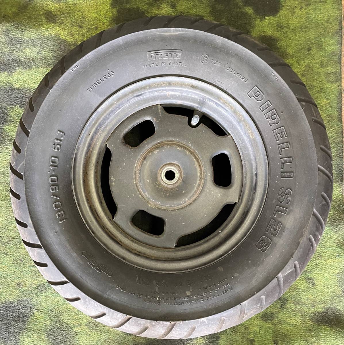 ホンダズーマーAF58リヤタイヤホイール AF58 ズーマー ホンダ t9-14