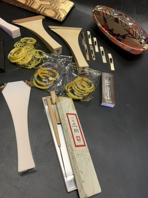 ◇お三味線 お道具大量おまとめで。【撥 バチ 本鼈甲 白象印・駒・糸 