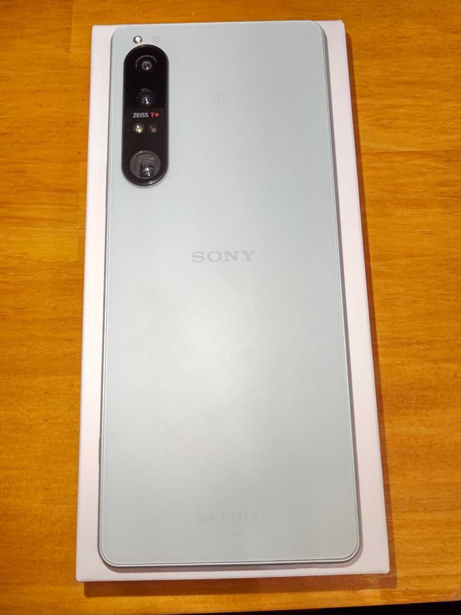 Xperia 1 iv (au/SOG06/アイスホワイト)SIMフリー 極美品 au版SIM
