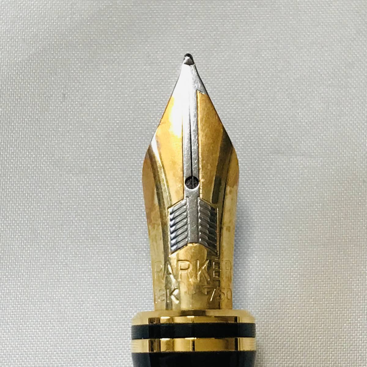 PARKER パーカー万年筆 デュオフォールド マーブル パール＆ブラック