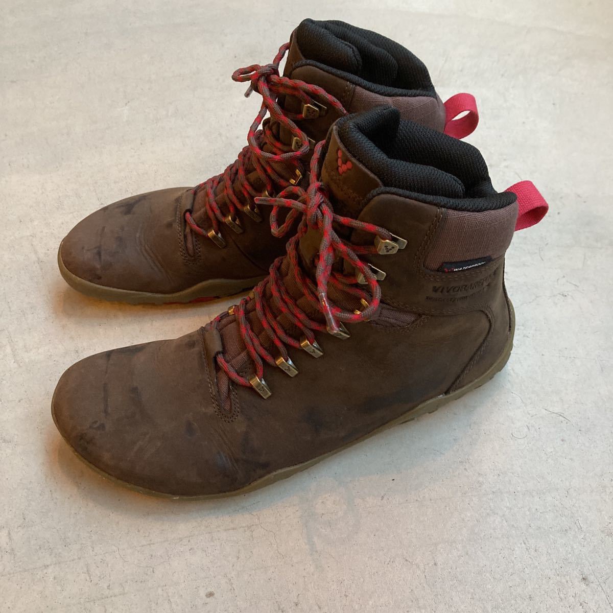 美品 ビボベアフット Vivobarefoot トラッカー II FG メンズ 42 山と道 