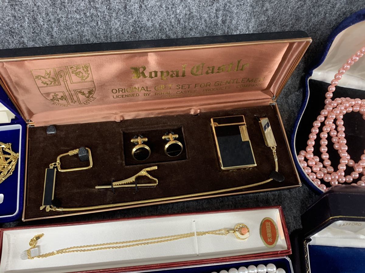 遺品整理 指輪 ネックレス イヤリング ブローチ カフス アクセサリー 大量セット 遺品整理 ネックレス リング 指輪 ブローチ
