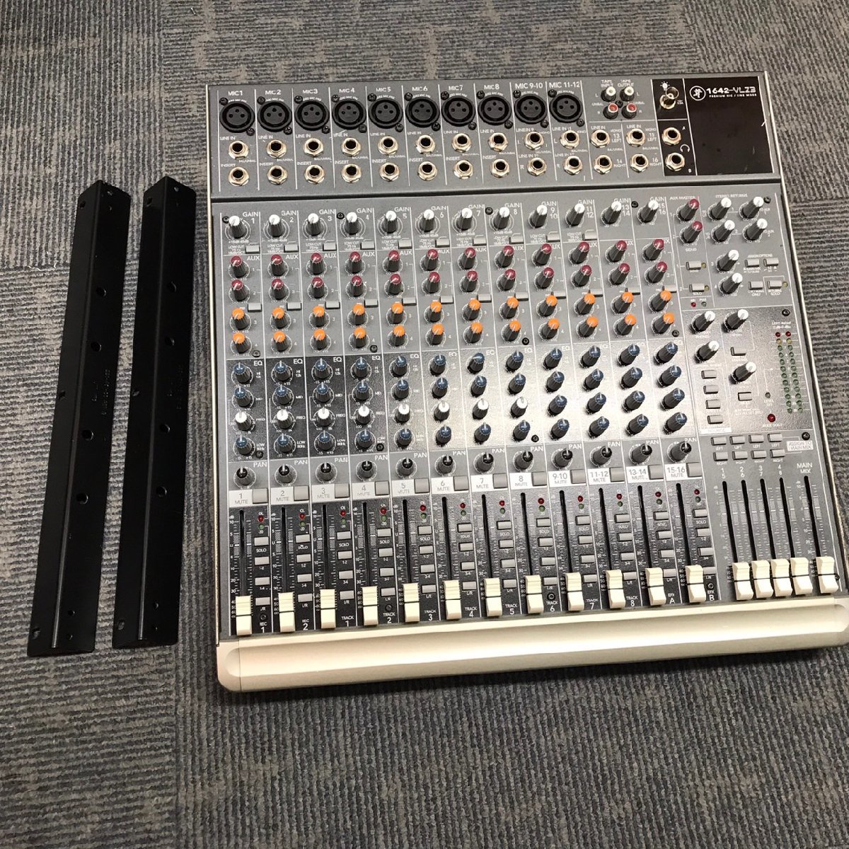 Mackie 1642-vlz3 マッキー 16chアナログミキサー 中古品 ser no