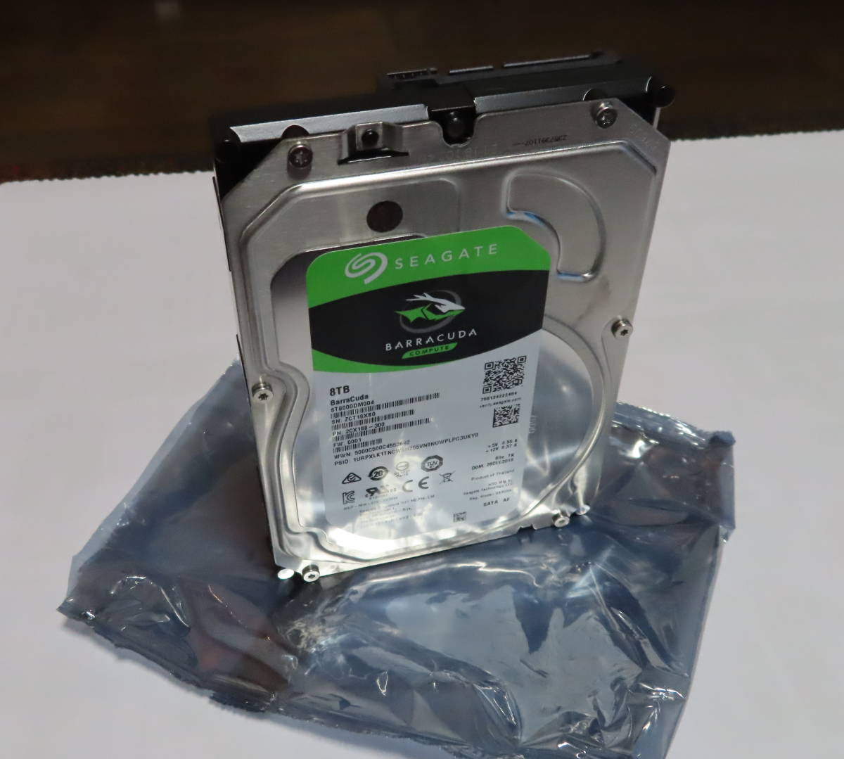 SEAGATE　ST8000DM004 [8TB SATA600 5400] 