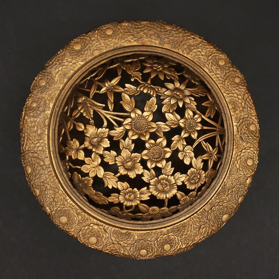 ☆商品名☆佐野宏采造 菊花模様香炉高岡銅器☆美品