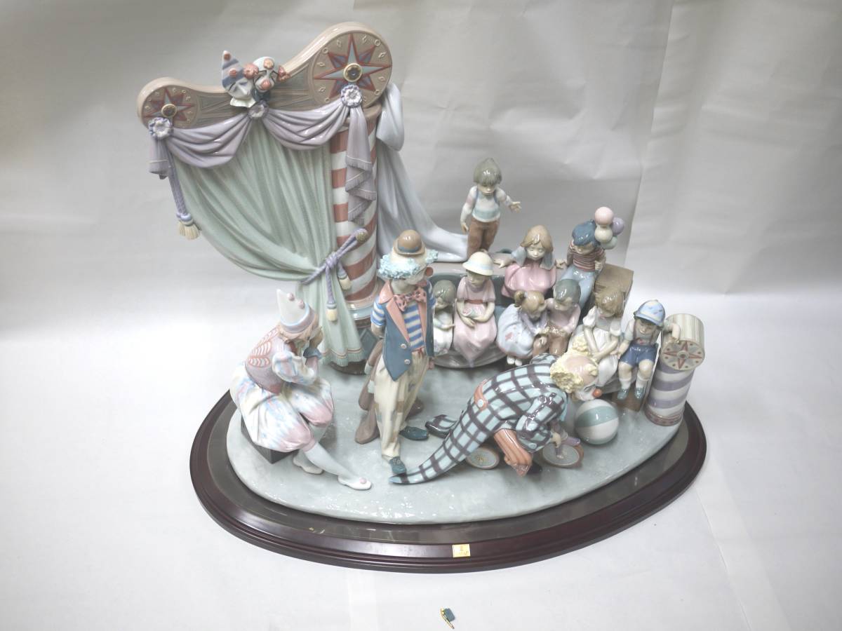 LLADRO リアドロ Yahoo!オークション - 7A 大型フィギュリン 横約67cm