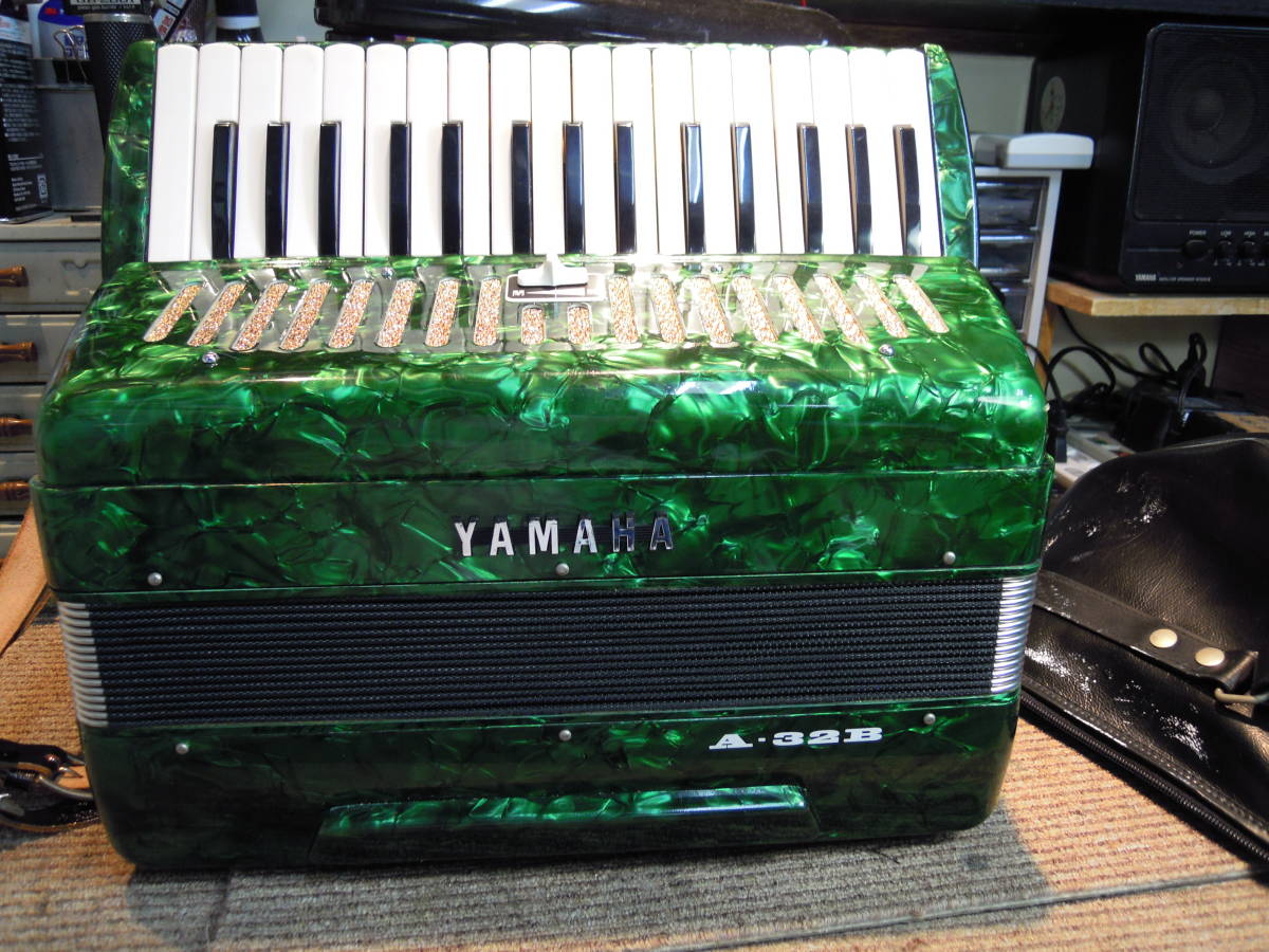 アコーディオン ヤマハ A-32B 緑 グリーン - YAMAHA メルカリ アルト