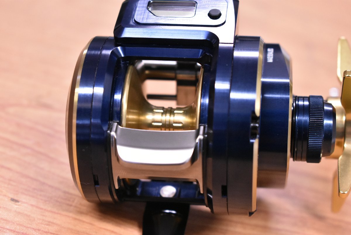 美品☆人気モデル】ダイワ ソルティガ IC 300H-SJ 右巻き DAIWA