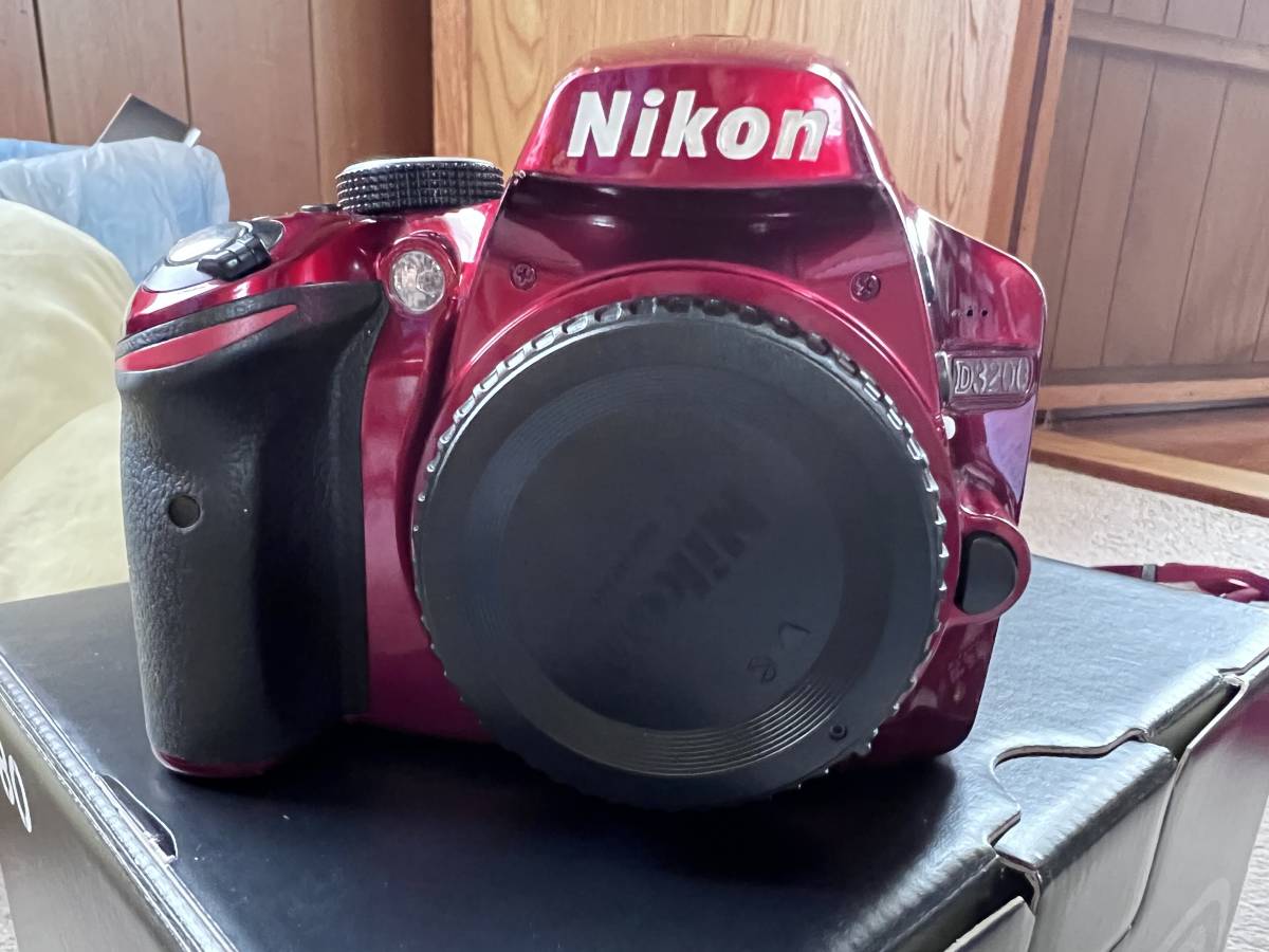 ニコン　D3200 ボディのみ 1個 Nikon D3200 | レッドの出品 D3200ボディ ONE SCENE（ワンシーン
