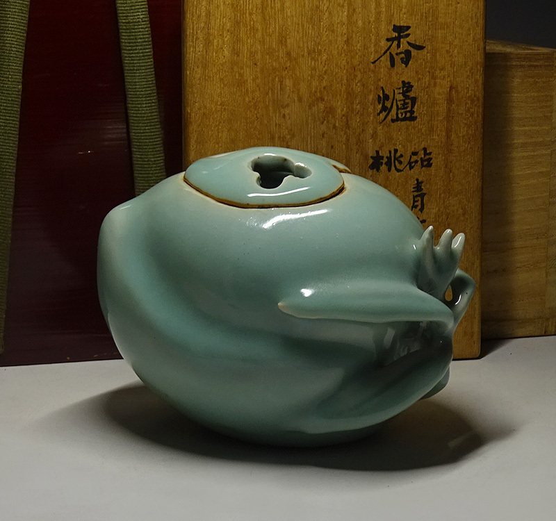 青白磁 猫型香炉 緑屋i□ 中国古玩 砧青磁 桃形 香炉
