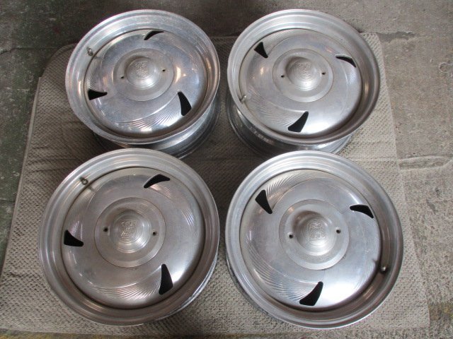 CNTER LINE 17ｘ7J +37 5H PCD 114.3 【ジャンクパーツ】現状使用不可 クライスラー ボイジャーにて使用 Center Line Wheels wheels a 0