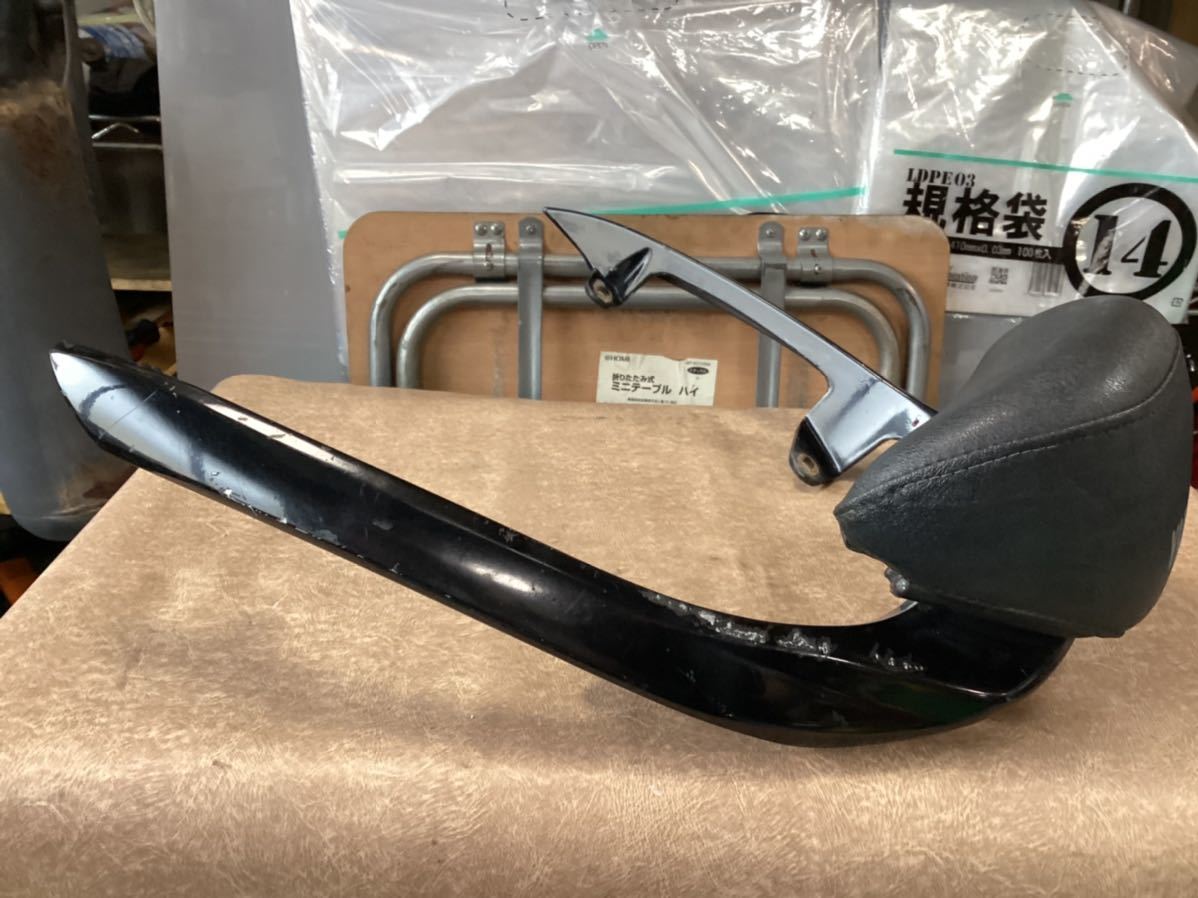 シグナスZ　シグナス125Z　LYMTJAA ジャンク　バックレスト　手作り　補修用　塗装用　写真で分かる方　訳あり シグナスZ LYMTJAA - リアホイール セール，低価 公式通販