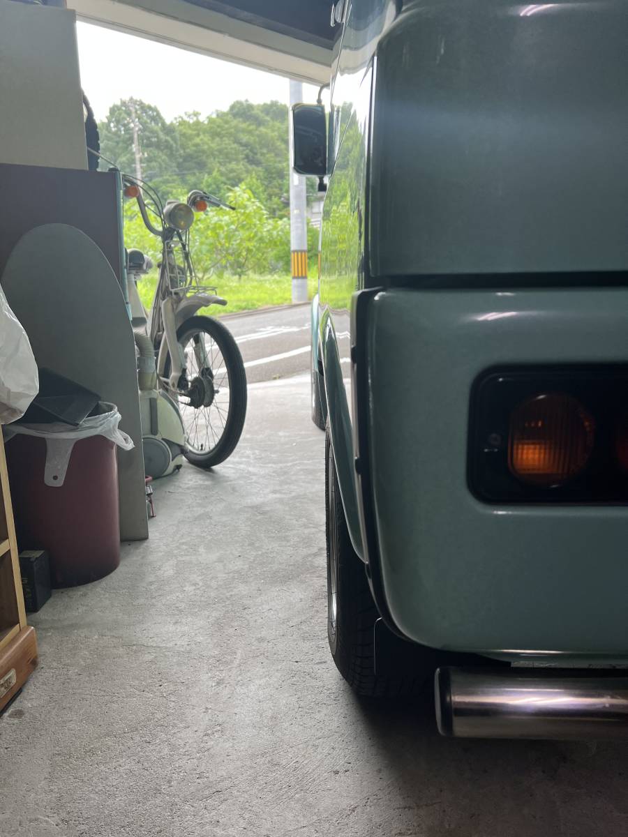 ミゼットII ダイハツ カーゴR 0 Type カーゴ 前期型ダイハツ カーゴDタイプ&frasl;カーゴRタイプ 概要解説 LV－N362a (エメラルドグリーン) 1 LV－N362b オプション装着車(黄) カーゴＤタイプ 同じクルマ6台目でたどり着いた“理想の1台”。2001年式ダイハツ