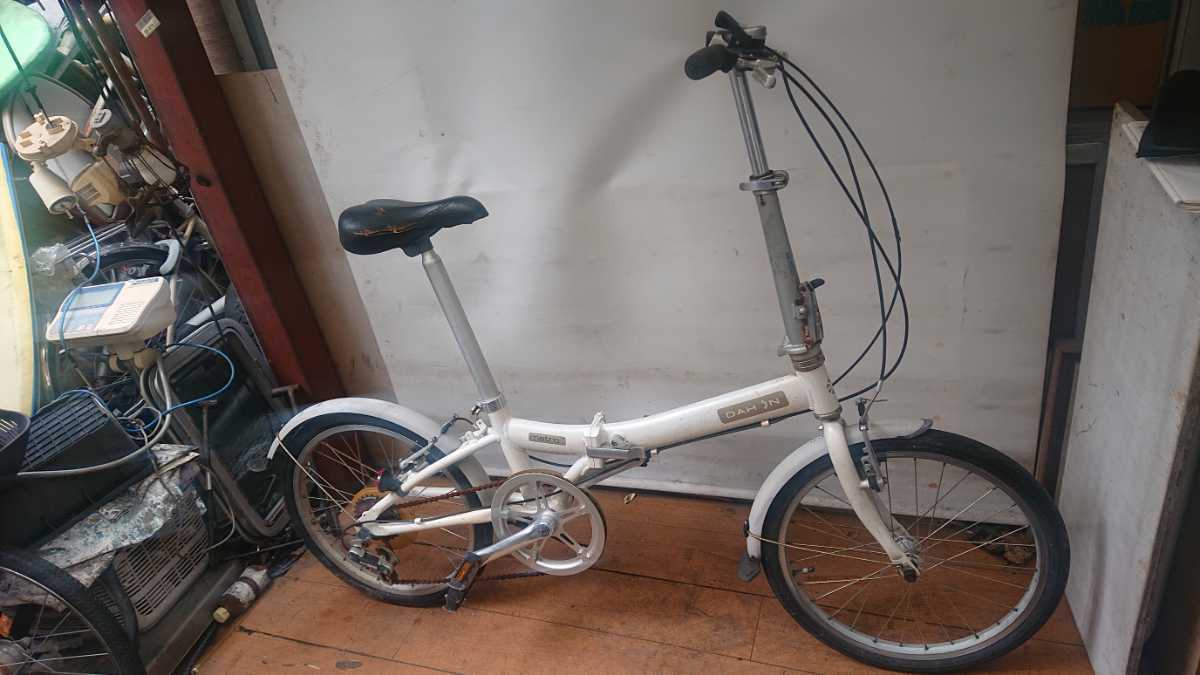 DAHON 折り畳み自転車 6段ギア 20インチ 白 アルミフレーム 格安 中古