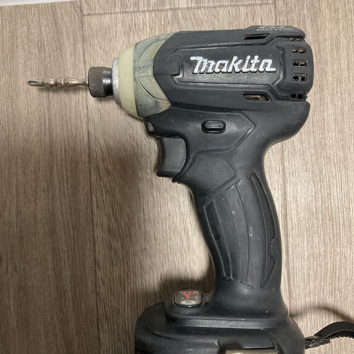 マキタ 充電式 インパクトドライバ TD136D 14.4V/3.0Ah 本体+ マキタ 充電式 インパクトドライバ TD136D 14.4V/3.0Ah 本体+