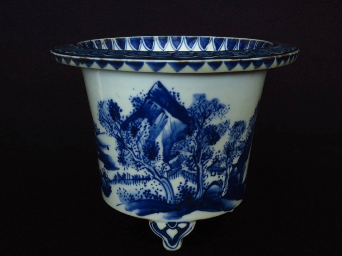 江戸時代 古伊万里 染付茅屋山水図外縁立足丸鉢 蘭鉢 植木鉢 盆栽鉢 盆