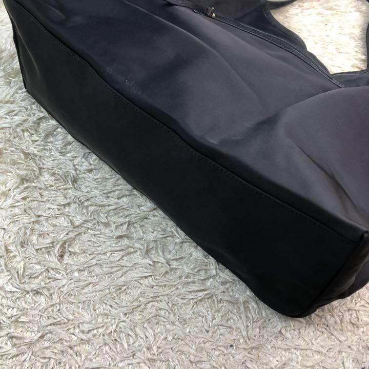 トリーバーチ ナイロン トートバッグ デカロゴ 黒 ブラック トートバッグ ナイロン トリーバーチ ファッションファッション 極美品 手提げ