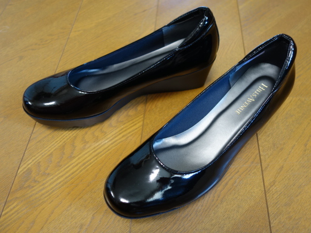 ◎Hills Avenue ヒルズアベニュー★パンプス★24.5ｃｍ★黒エナメル★7801 パンプス 本革 黒パンプス 星柄 ヒルズアヴェニュー レザー軽量