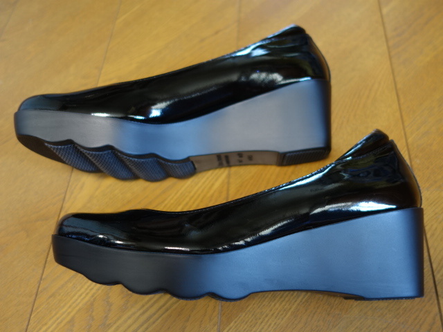◎Hills Avenue ヒルズアベニュー★パンプス★24.5ｃｍ★黒エナメル★7801 パンプス 本革 黒パンプス 星柄 ヒルズアヴェニュー レザー軽量