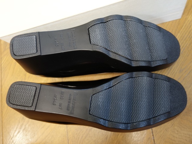 ◎Hills Avenue ヒルズアベニュー★パンプス★24.5ｃｍ★黒エナメル★7801 パンプス 本革 黒パンプス 星柄 ヒルズアヴェニュー レザー軽量