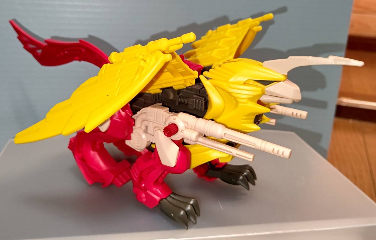 送料無料】ゾイド ZOIDS 旧ゾイド 海外 バトルクーガー 旧、ハスブロ 