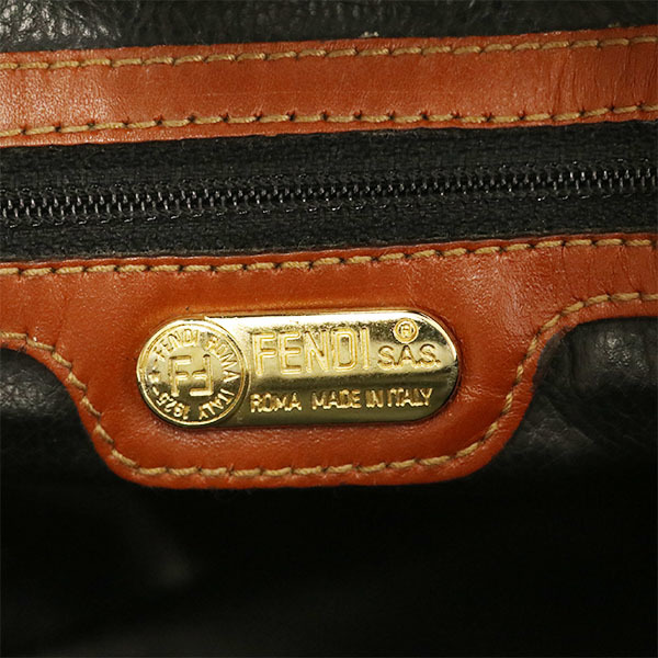 フェンディ FENDI PVC レザー ペカン 2WAYバッグ 15-B 12306 ショルダー クラッチバッグ レディース 【xx】【中古】4000001801801473 FENDI フェンディ PVC G金具◆ヴィンテージ◆イタリア製◆A15143 トートバッグ トップハンドル