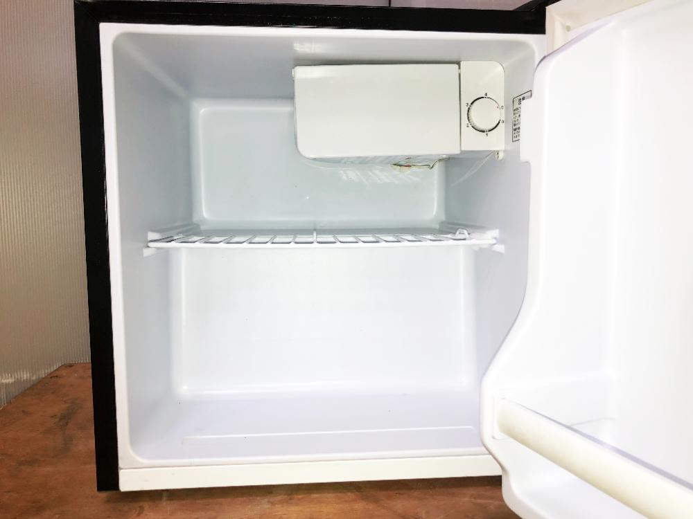 格安，低価 送料無料★2019年製★極上美品 中古★アイリスオーヤマ 42L コンパクトなのに大容量!!静音設計 ノンフロン1ドア冷蔵庫【NRSD-4A-B】ARKR
