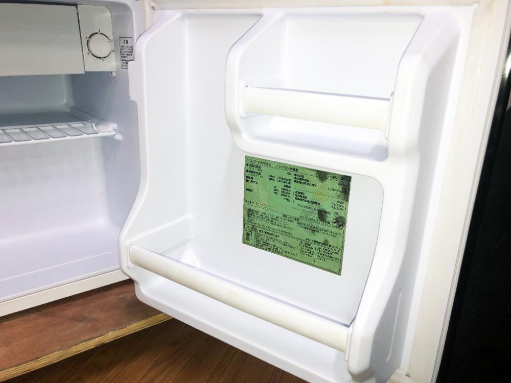 格安，低価 送料無料★2019年製★極上美品 中古★アイリスオーヤマ 42L コンパクトなのに大容量!!静音設計 ノンフロン1ドア冷蔵庫【NRSD-4A-B】ARKR