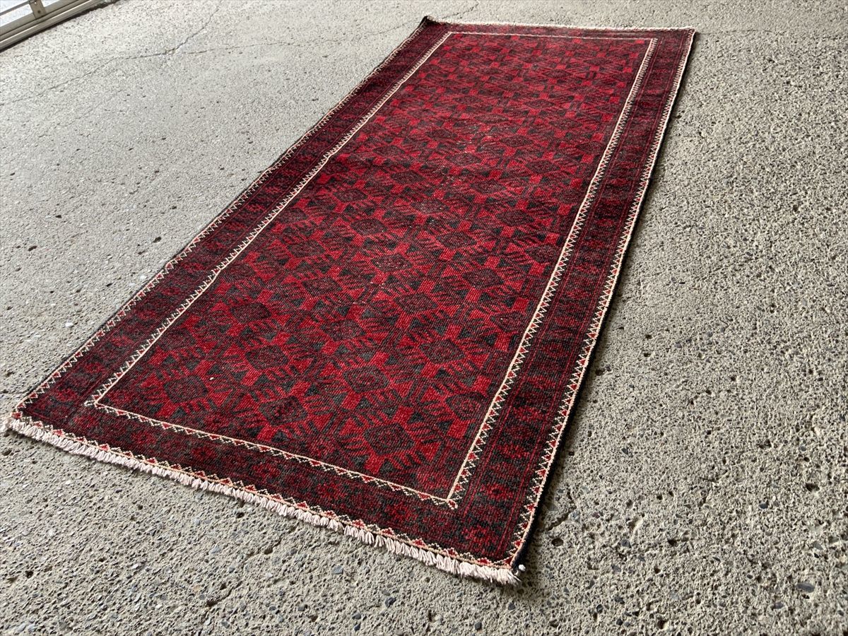 ペルシャ絨毯 マシュハドSATHI RUGS 手織り絨毯専門店