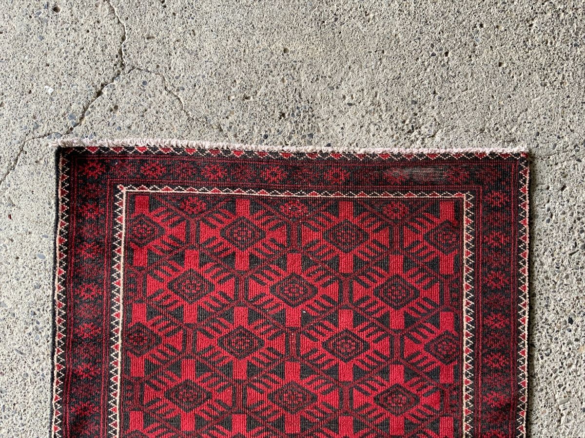 ペルシャ絨毯 マシュハドSATHI RUGS 手織り絨毯専門店