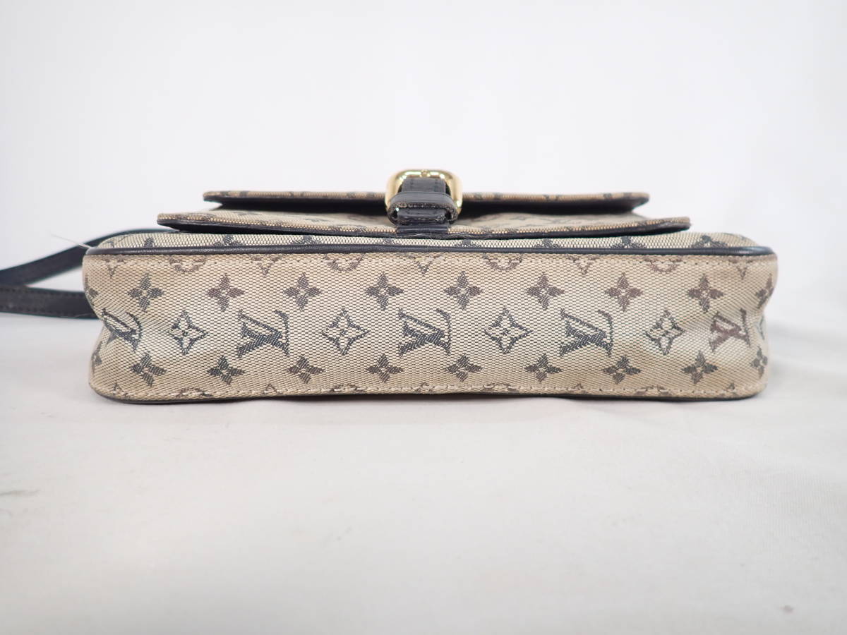 Louis Vuitton ルイヴィトン ショルダーバッグ ジュリエット M92217 