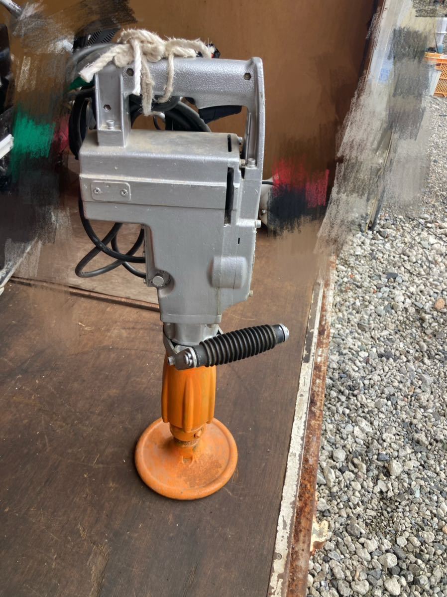 マキタ 電動ハンマ HM1301