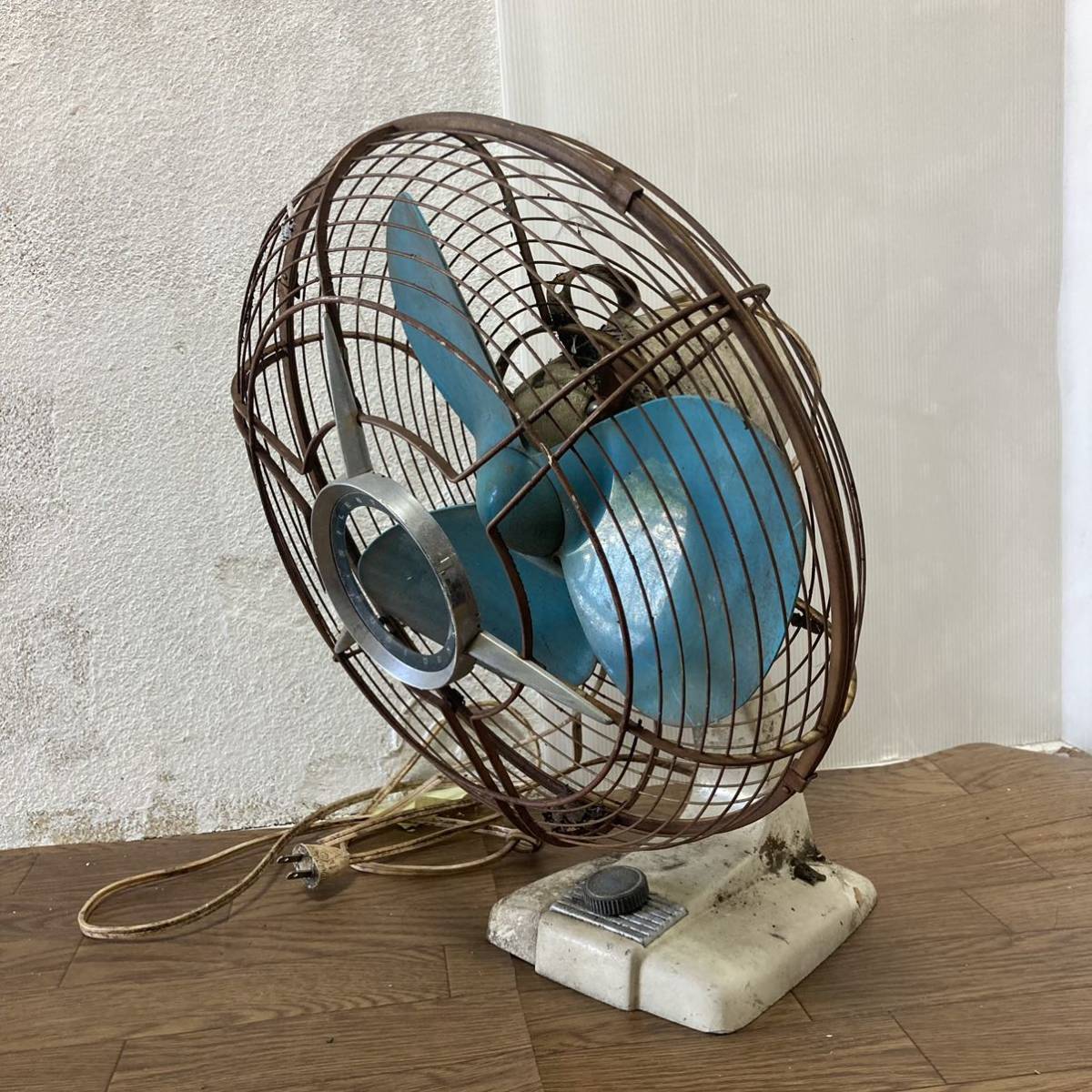 レトロアンティーク FUJI 富士電機 SILENT FAN FTS 3058 20センチ 卓士