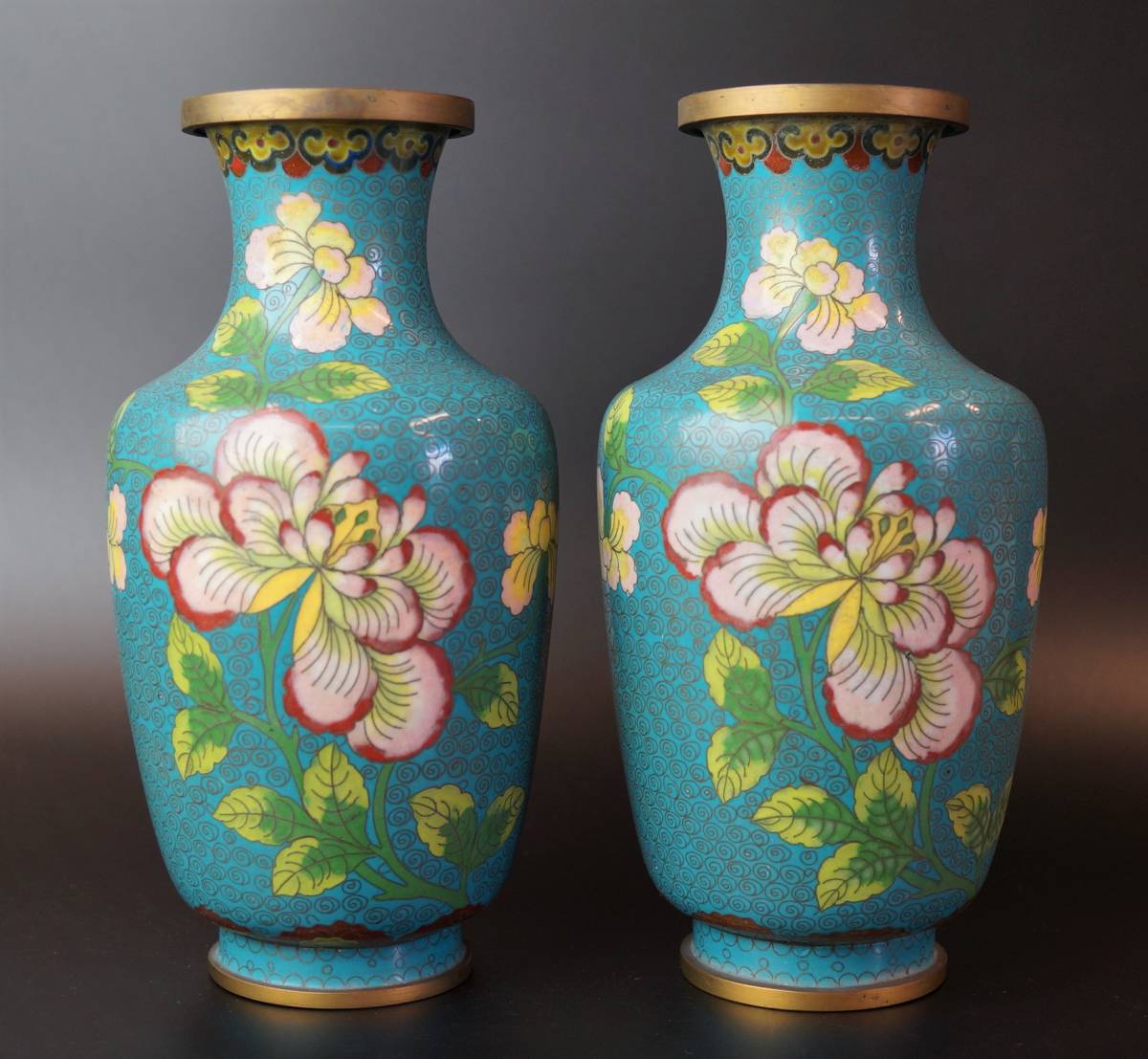 爆買い，お得 壱 旧家蔵出品 中国古美術 銅胎 花図饕餮文 有線七宝花瓶 一対(花器)｜売買されたオークション情報、yahooの商品情報をアーカイブ公開 - オークファン 花器