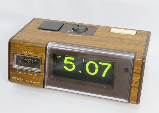 ☆希少!!昭和レトロ/CITIZEN/シチズン【目覚まし時計/置時計/パタパタ