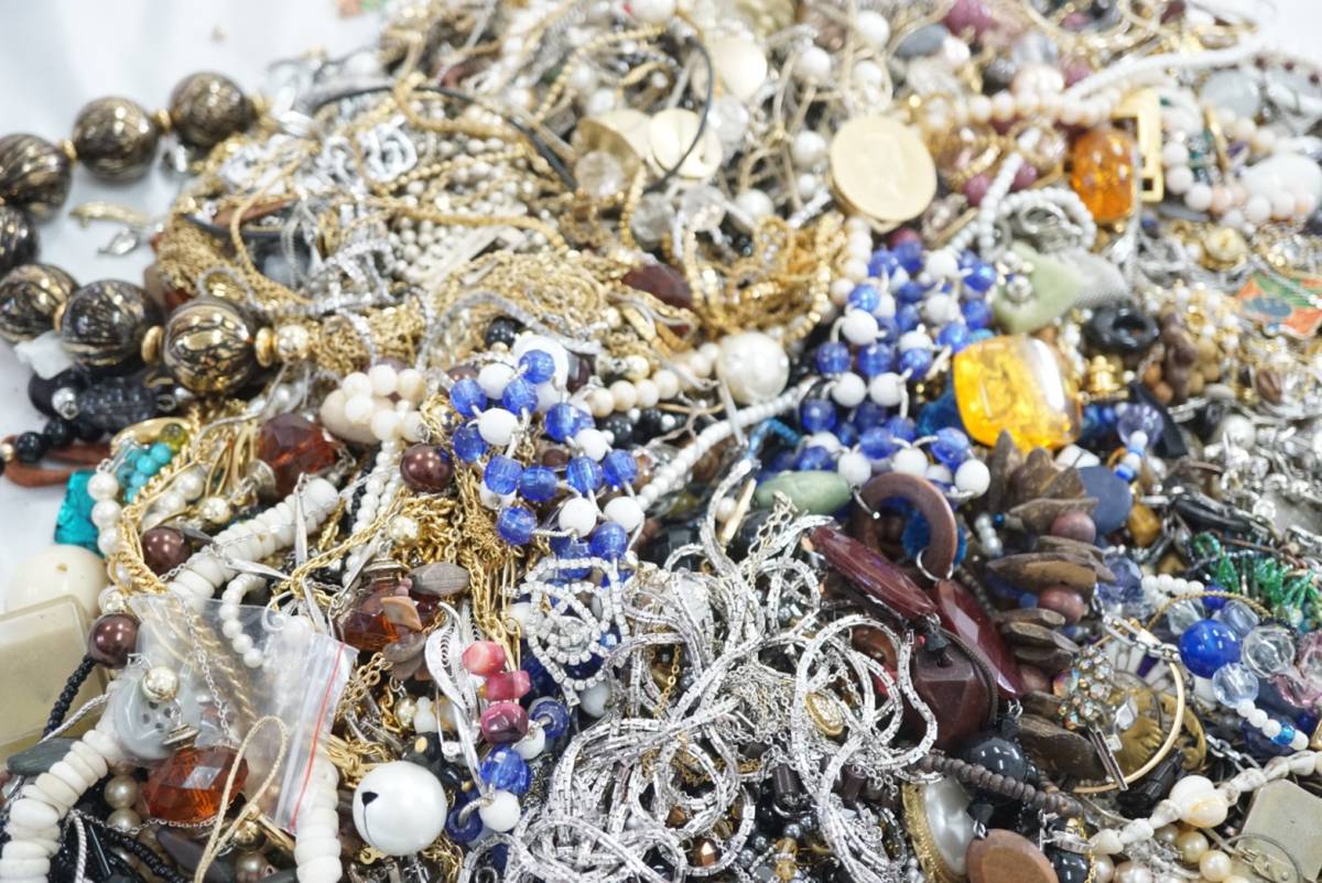 大量/重量10.5kg【アクセサリーまとめ】ゴールド・シルバーカラー