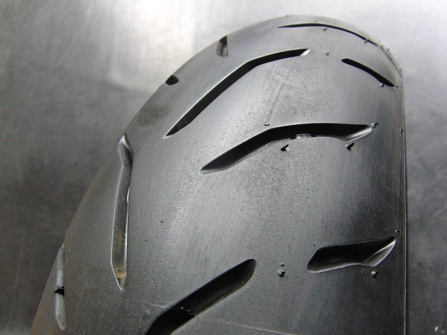 単品中古タイヤ!ダンロップ◎GPR200. 160/60ZR17. や259:22092 ffcccc