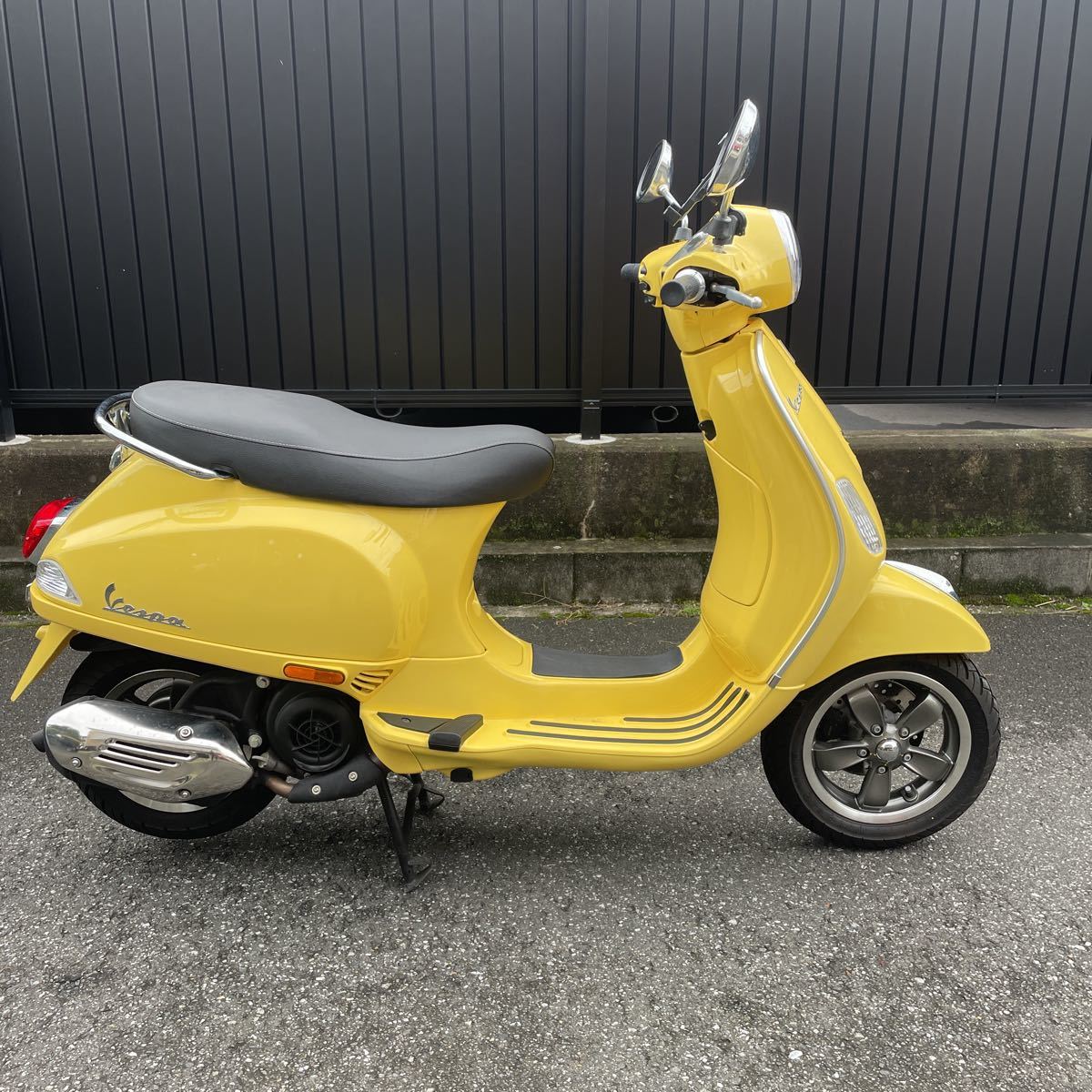 ベスパ | VXL125 移動をオシャレで楽しいものにしてくれる！ ベスパの 