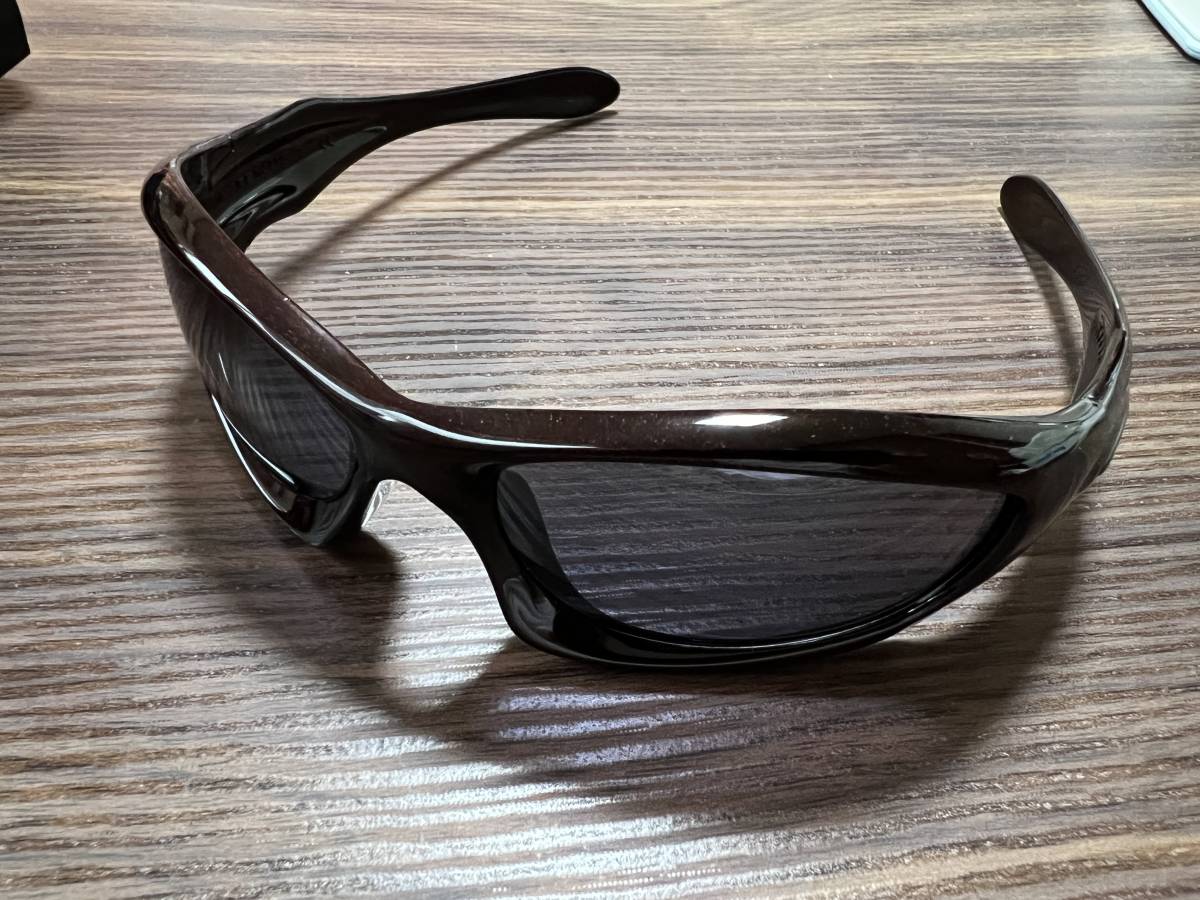 美品】OAKLEY MONSTER DOG 色：Cinder Red レンズ：Black Irid 