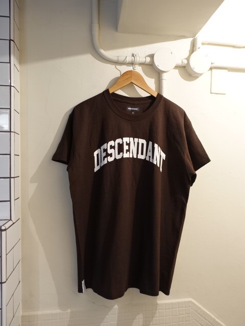 ディセンダント DESCENDANT アーチロゴ Tシャツ 茶 サイズ2 SS TEE