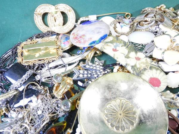 アクセサリー まとめて2kg ジャンク品 ⑬ イミテーション リング