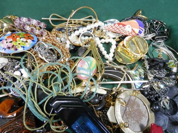 アクセサリー まとめて2kg ジャンク品 ⑬ イミテーション リング