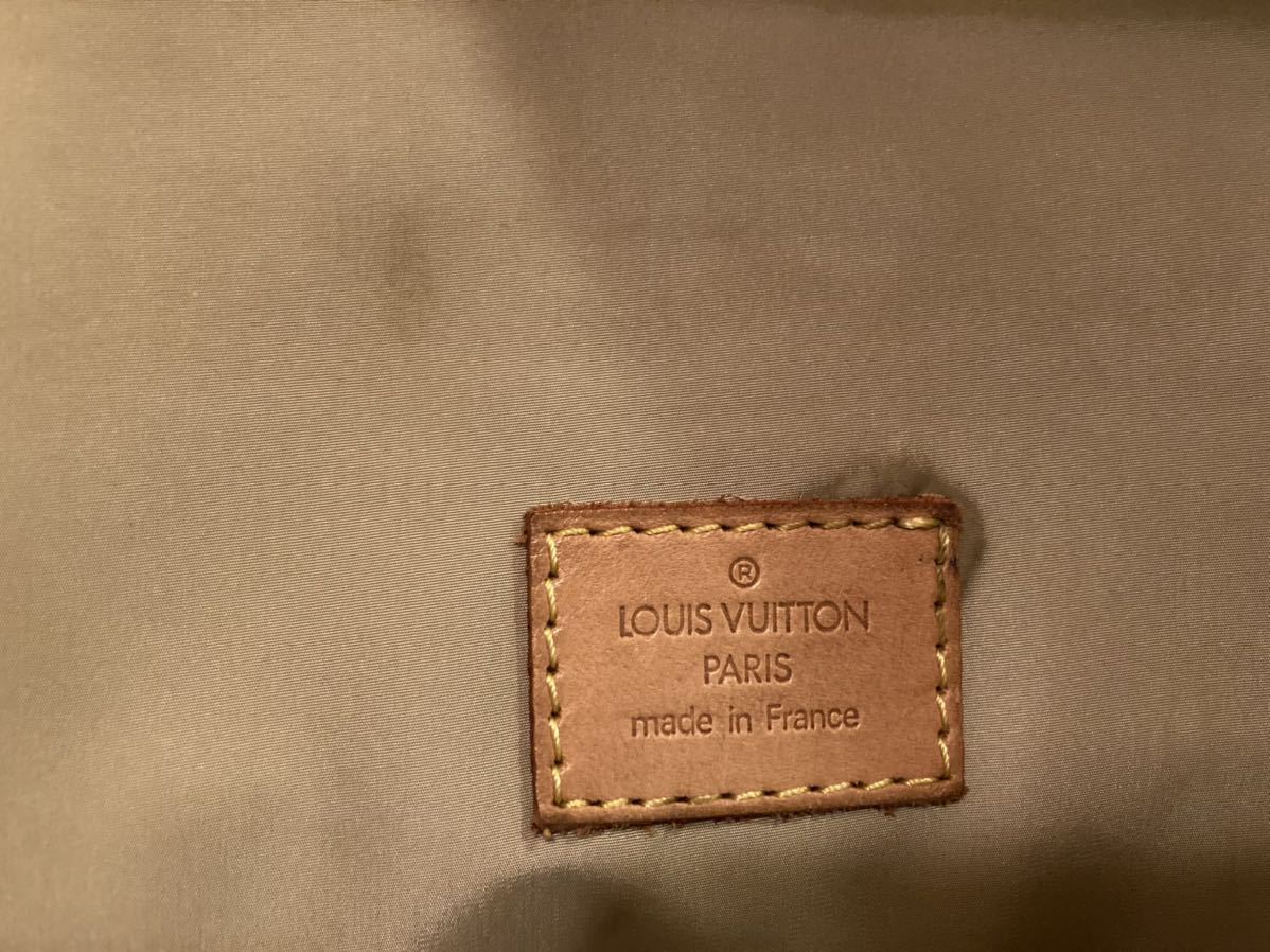 LOUIS ダミエ VUITTON ルイ トリオ・メッセンジャー ヴィトン ダミエグラフィット グラフィット VUITTON)ルイヴィトン ルイ・ヴィトン(LOUIS 公式 ダミエ・グラフィット｜ルイ・ヴィトン ルイヴィトン ブラウン ジェイクメッセンジャー アマゾン