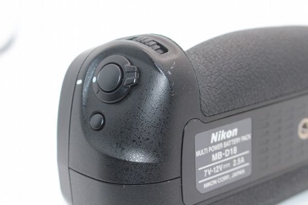 □超極上美品□ニコン Nikon MB-D18 D850用 マルチパワーバッテリー