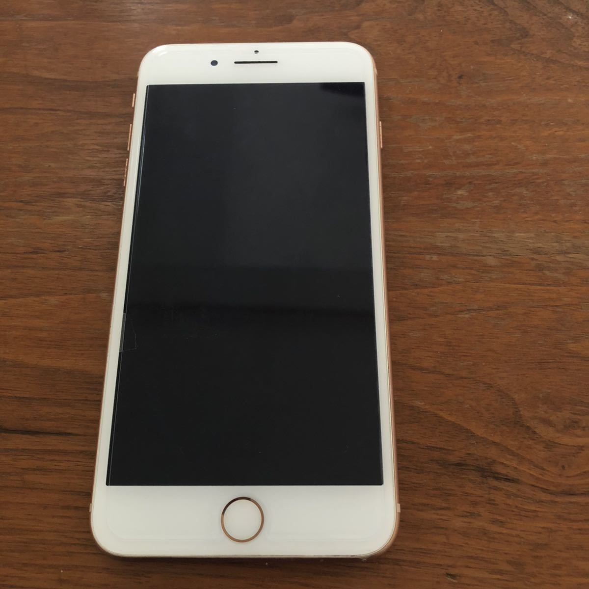 iPhone8 Plus SIMフリー 64GB バッテリー容量79% ゴールド SIMロック