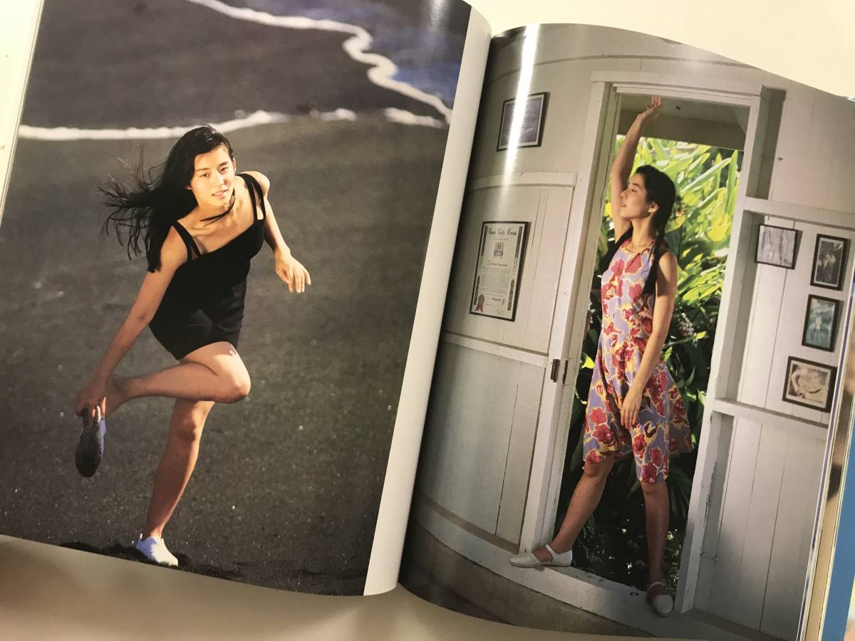 送料無料】ワニブックス 写真集「石田ゆり子 Yuriko's Notebook」(石田