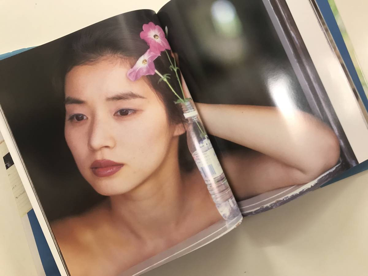 送料無料】ワニブックス 写真集「石田ゆり子 Yuriko's Notebook」(石田