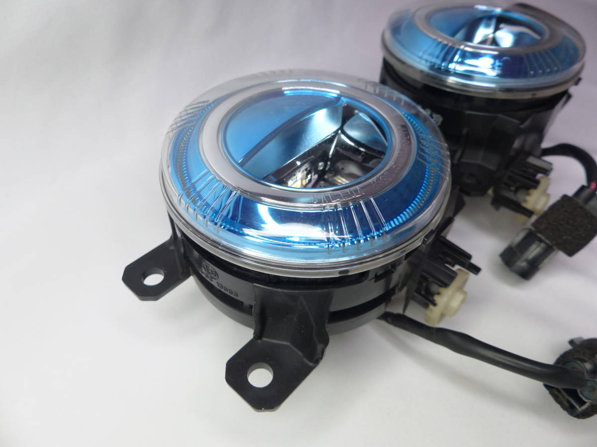 ◇ホンダ 純正 LEDフォグランプ KOITO 114-62177 ブルー N-BOX JF1