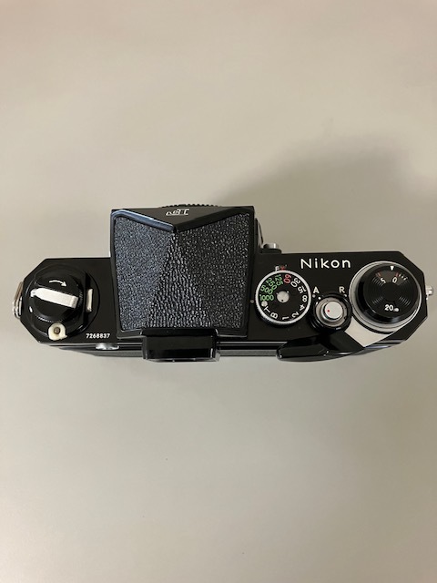 ニコン F アイレベル ブラック F アイレベル Nikon ブラックにするか